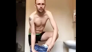 UK slogging Mark strips and spreads