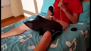 Masturbacion con vagina y vibrador hasta que eyacula